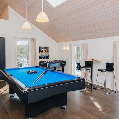 14 Person In Holiday home *