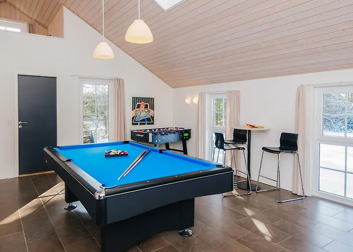 14 Person In Holiday home *