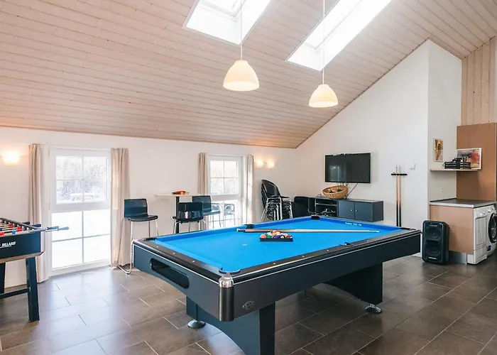 Holiday home 14 Person In *
