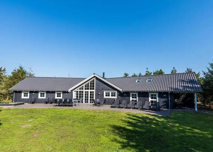 Holiday home 14 Person In *
